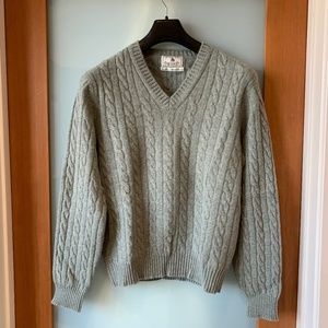 Carroll & Co 100% Cashmere v-neck sweater